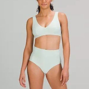 Waterside V Top & Bottom Lululemon Bathing suit C/D/XL